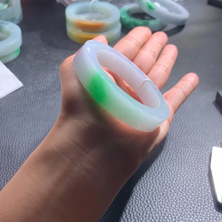 未镶嵌翡翠定制翡翠