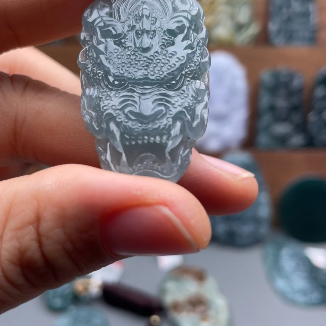 翡翠未镶嵌颈饰天然翡翠