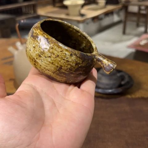 景德镇鱼和熊手工陶艺