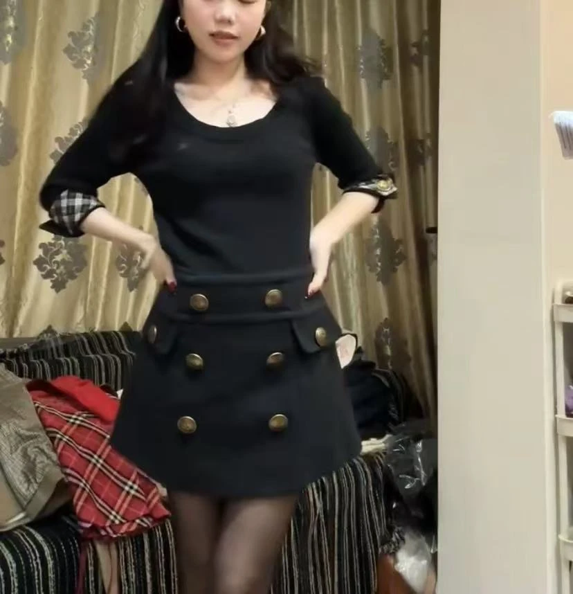 【Yijia】气质洋气减龄穿搭2024新款秋修身上衣女重工a字半身裙套装