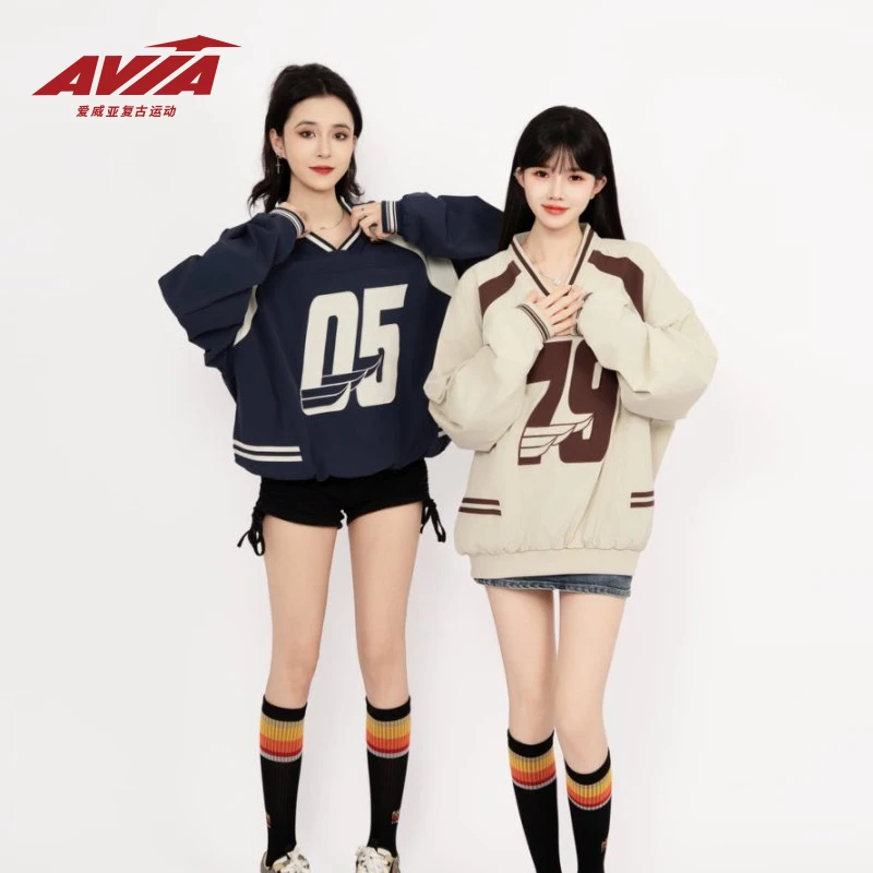 AVIA爱威亚复古运动学院风梭织外套情侣休闲印花百搭V领套头上衣