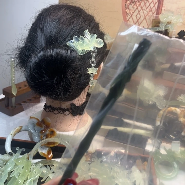 听****蛇纹石玉合金发饰