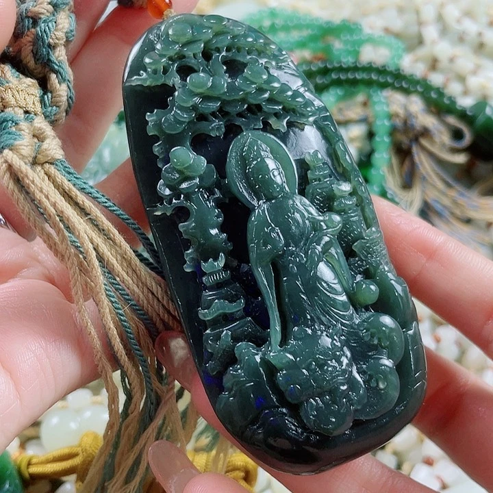 颈饰未镶嵌和田玉
