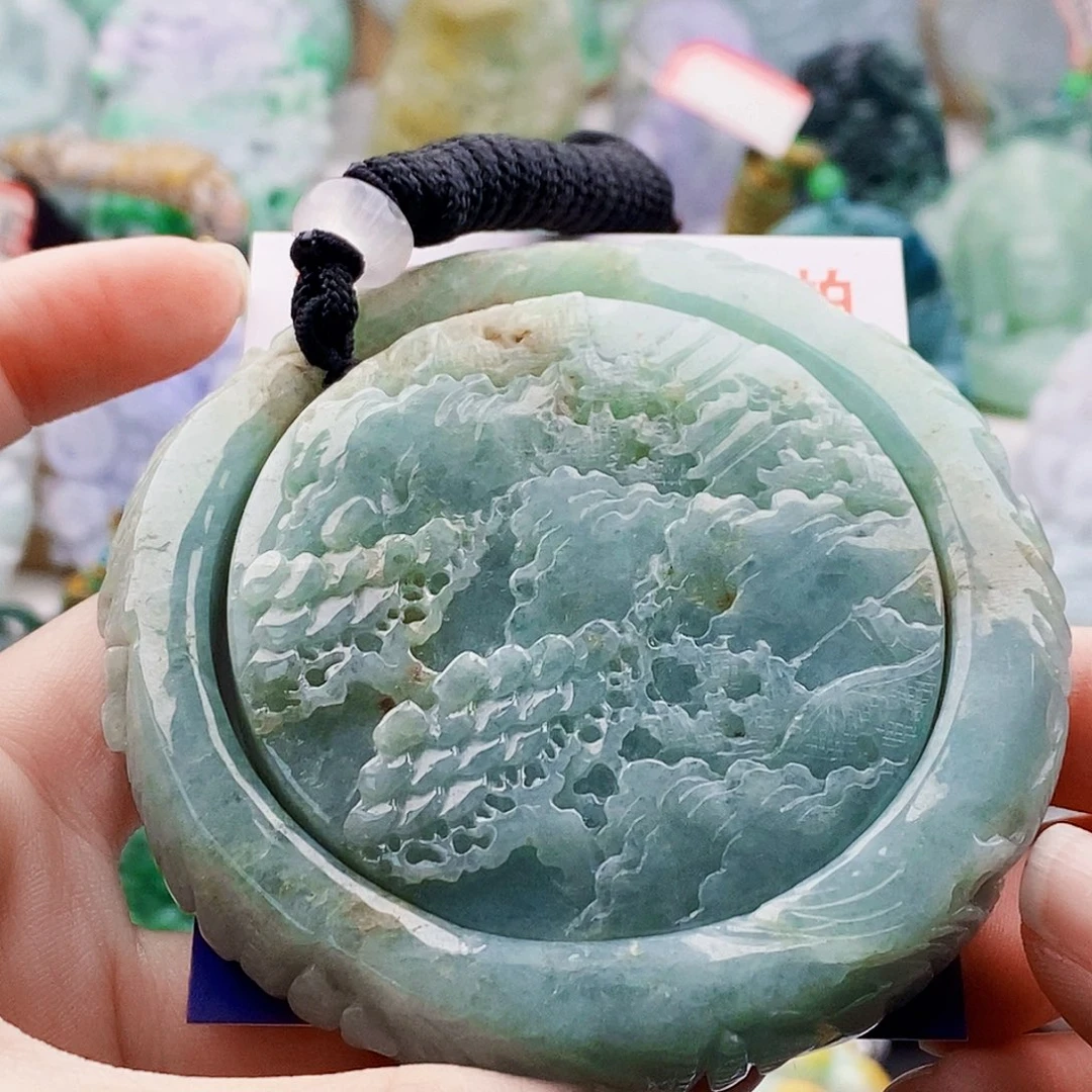 吊坠(不含链)未镶嵌翡翠