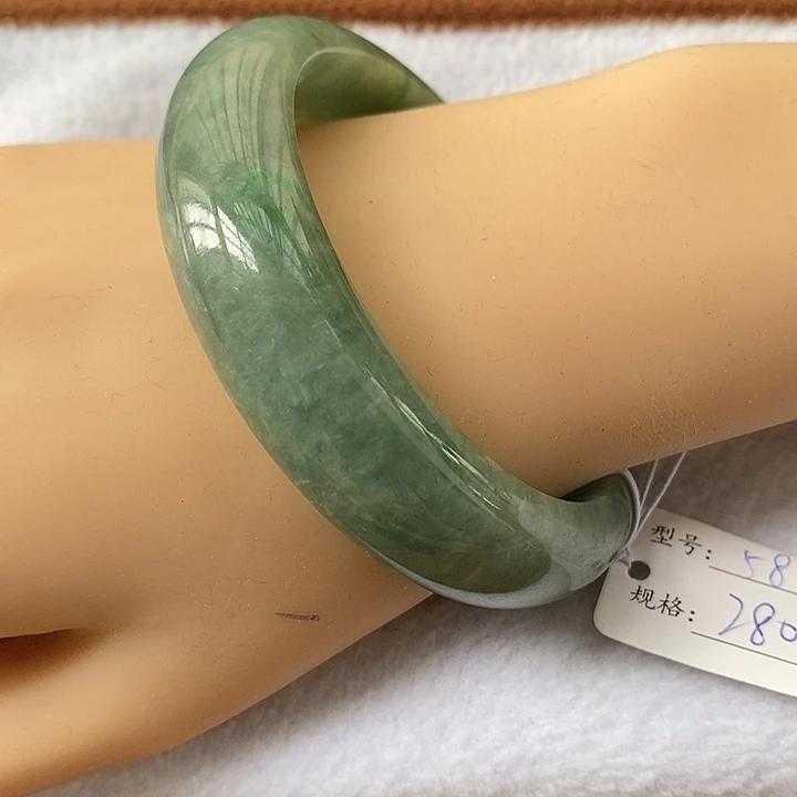 翡翠未镶嵌手镯13658058