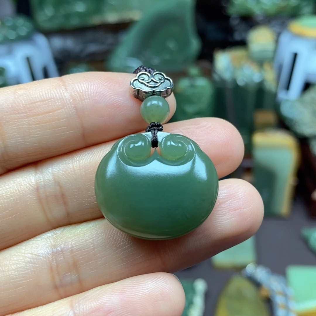 岫岩老玉（透闪石质玉）未镶嵌把件