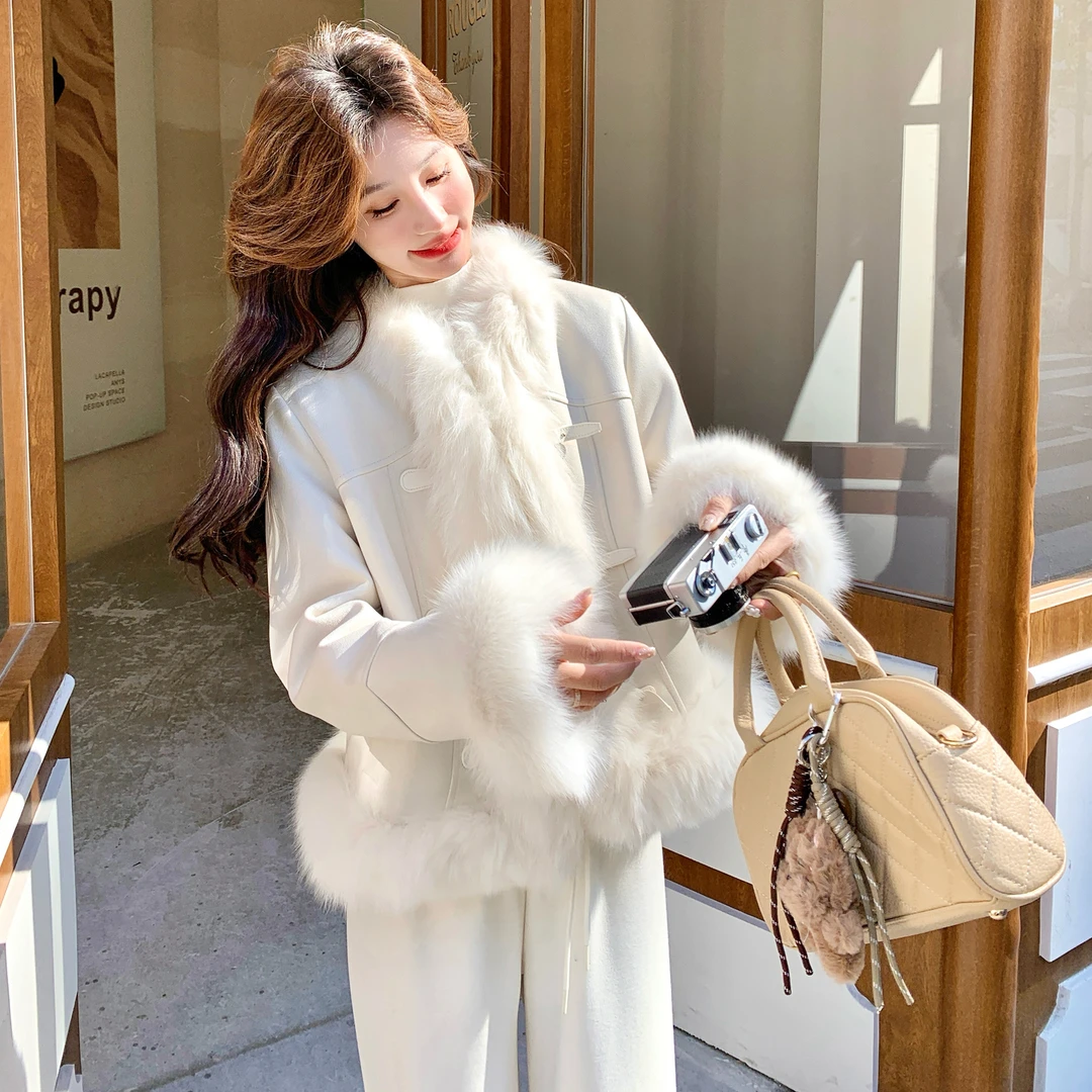 米白色千金风狐狸毛拼接羽绒服女2025年冬季新款90白鸭绒保暖外套