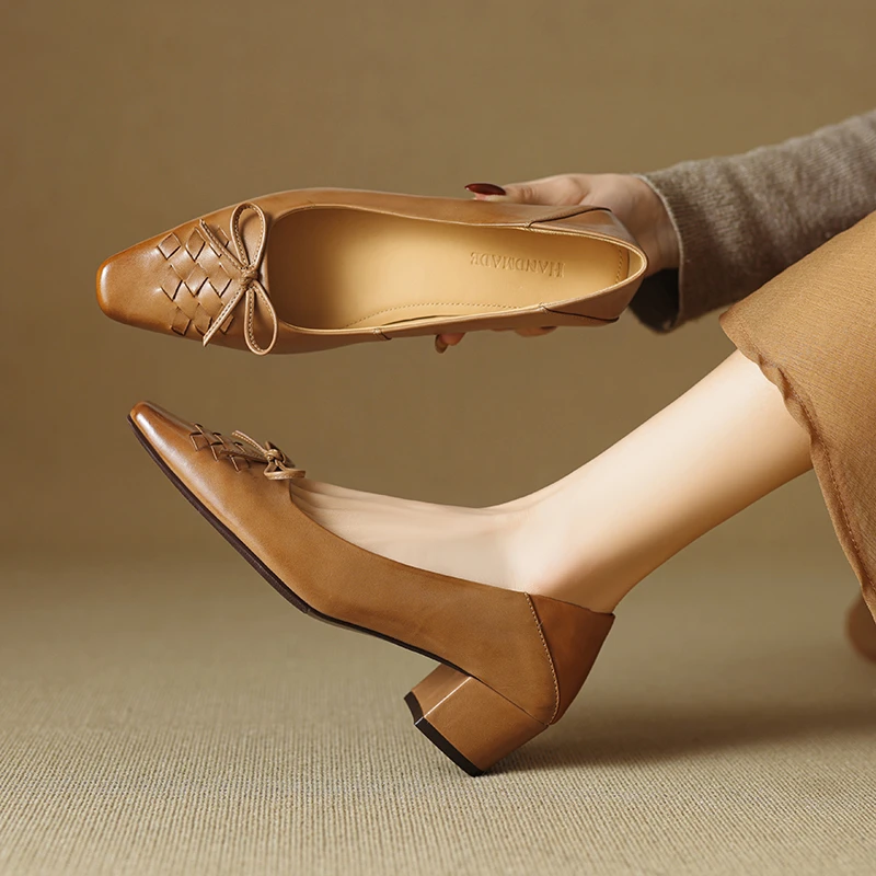 4厘米粗跟蝴蝶结单鞋真皮百搭复古风编织奶奶鞋春夏时尚通勤女鞋