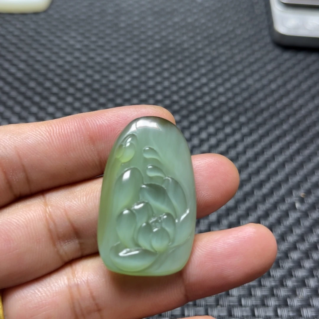 和田玉（碧玉）未镶嵌颈饰