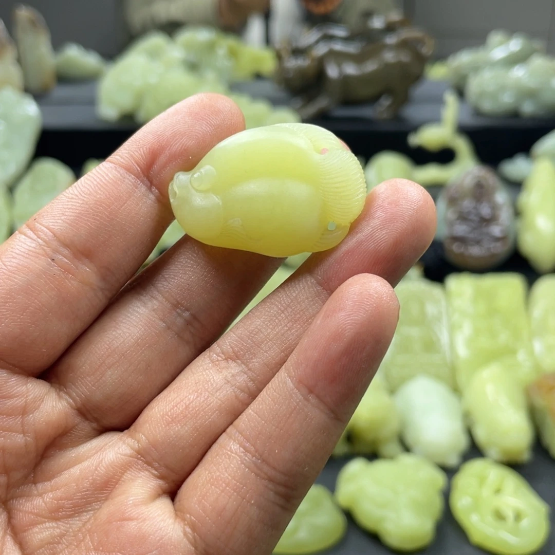 和田玉（黄玉）未镶嵌颈饰