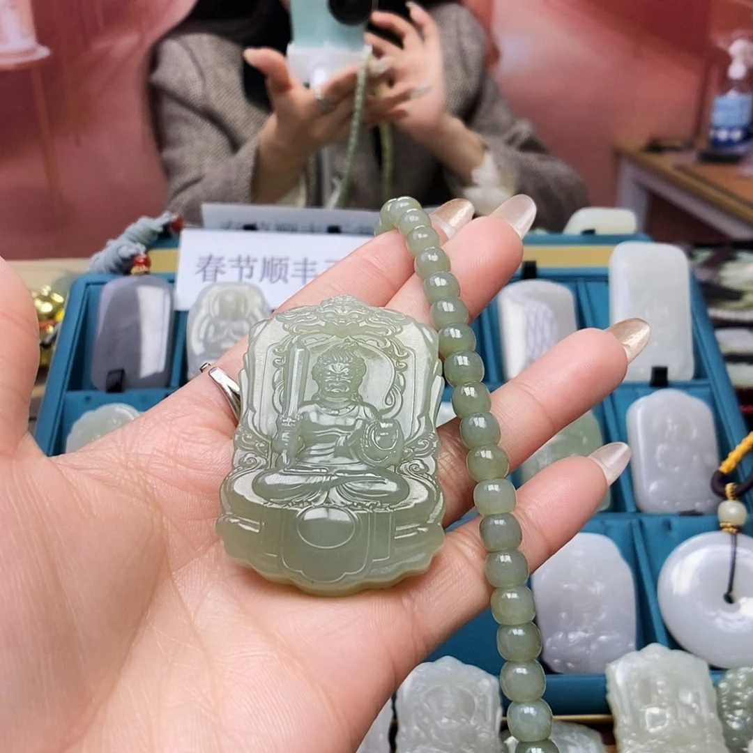 和田玉颈饰未镶嵌静***声