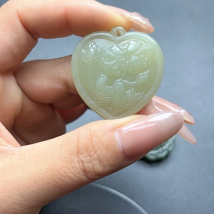 【闪购商品】颈饰未镶嵌和田玉