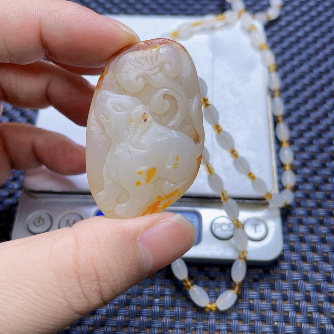 和田玉未镶嵌颈饰