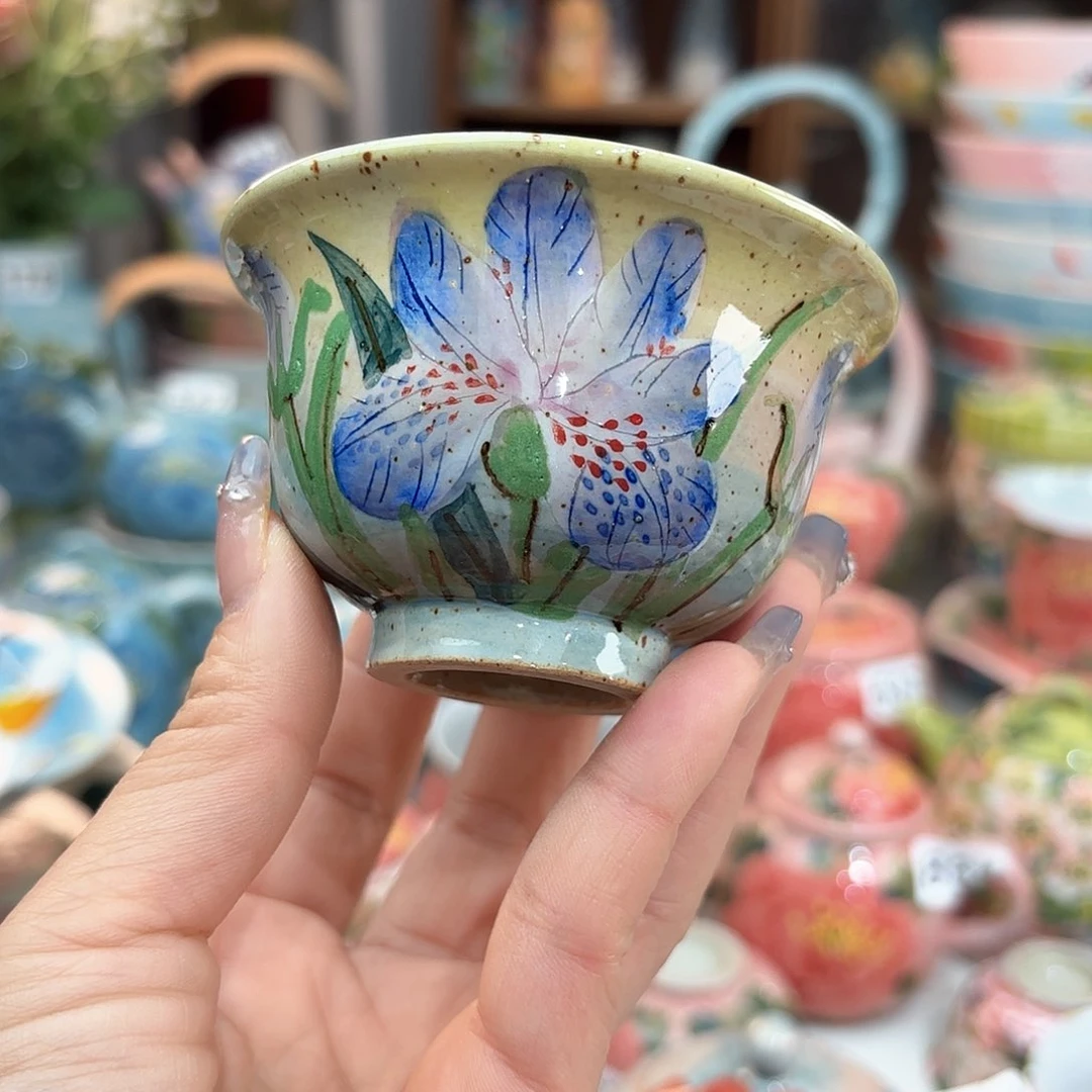 瓷片我是小女孩我在小