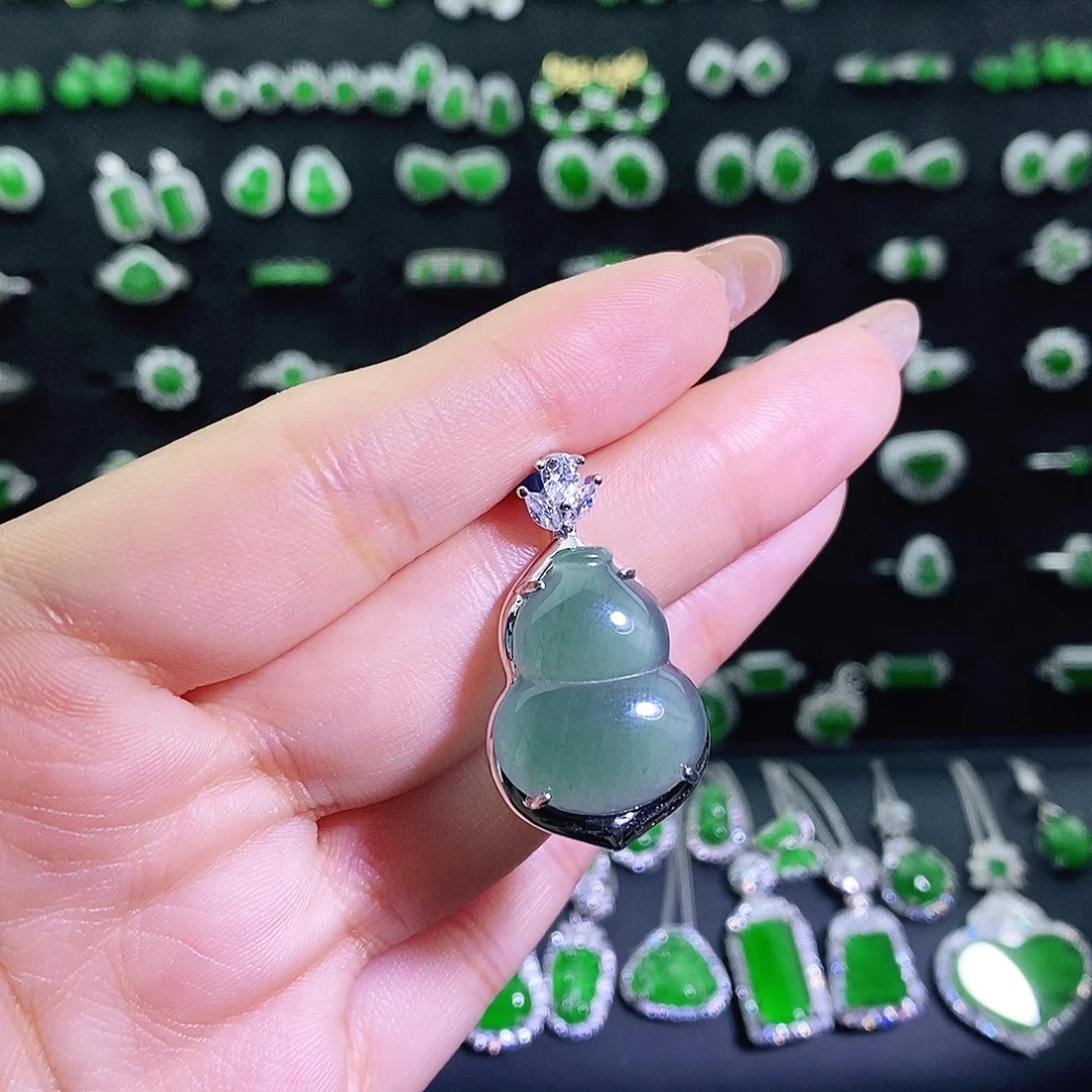 翡翠银S925镶嵌颈饰多样性