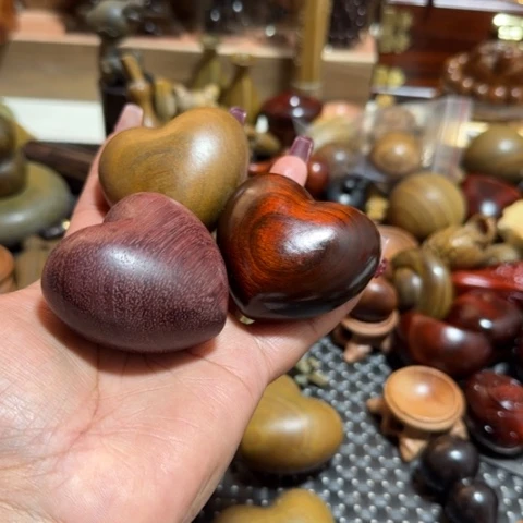 维腊木（绿檀）大*．