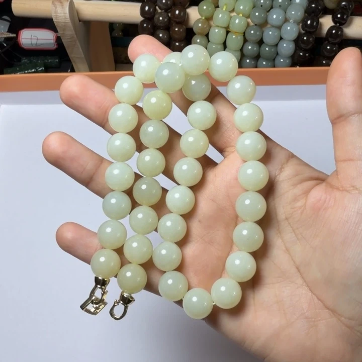 木***酱和田玉（糖玉）未镶嵌手链