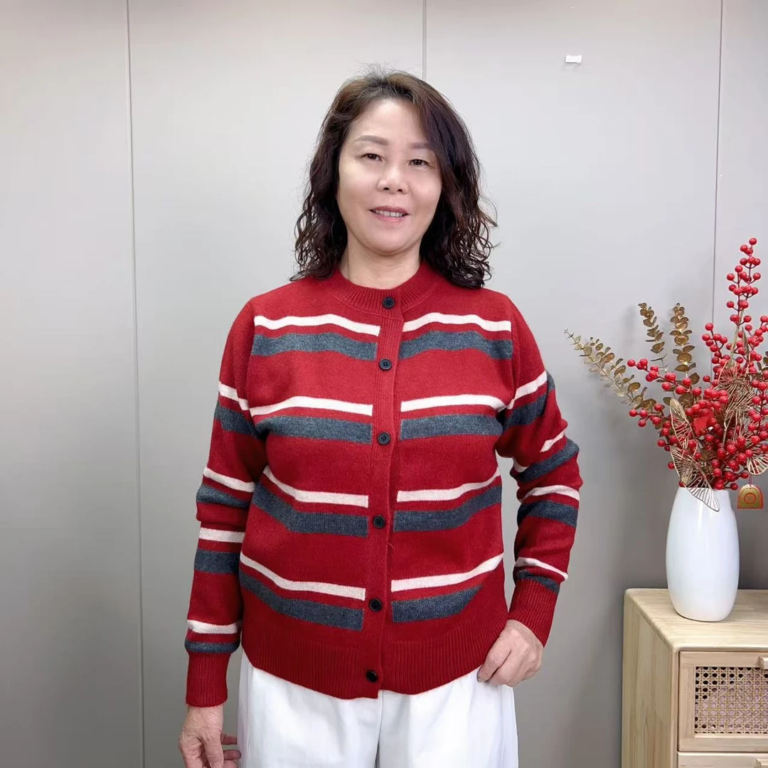 25秋冬新款中老年妈妈高档毛衣毛针织衫冬季厚款保暖毛衣开衫