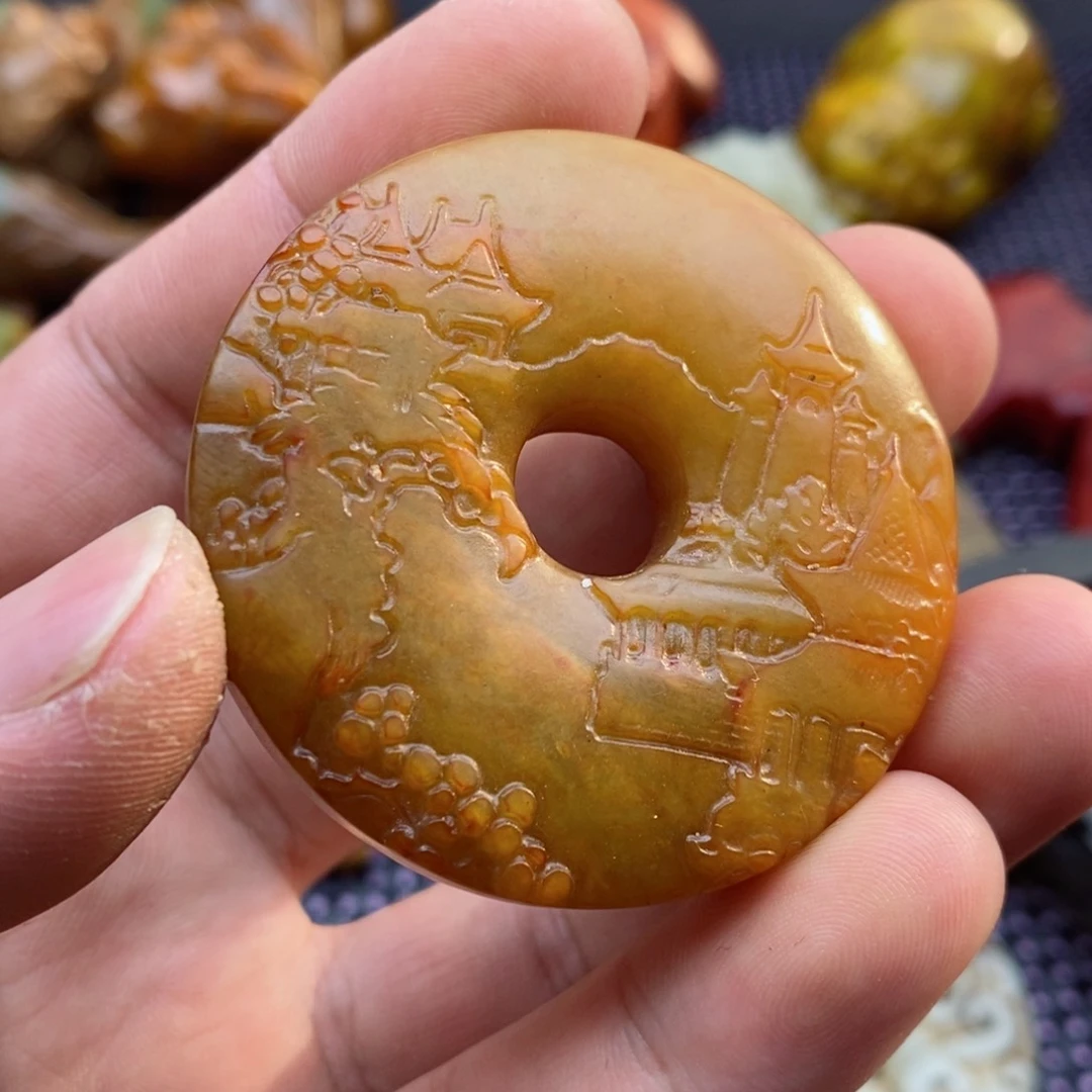 蛇纹石玉颈饰未镶嵌