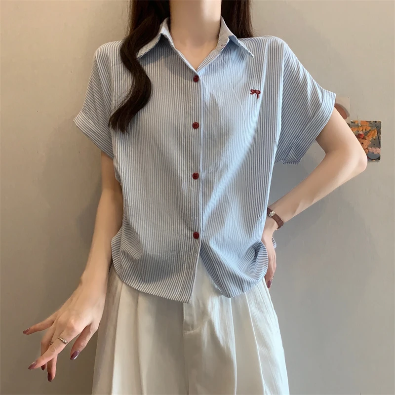 大码胖mm韩系设计感Polo领撞色条纹衬衫女夏季2025抽褶系带上衣潮