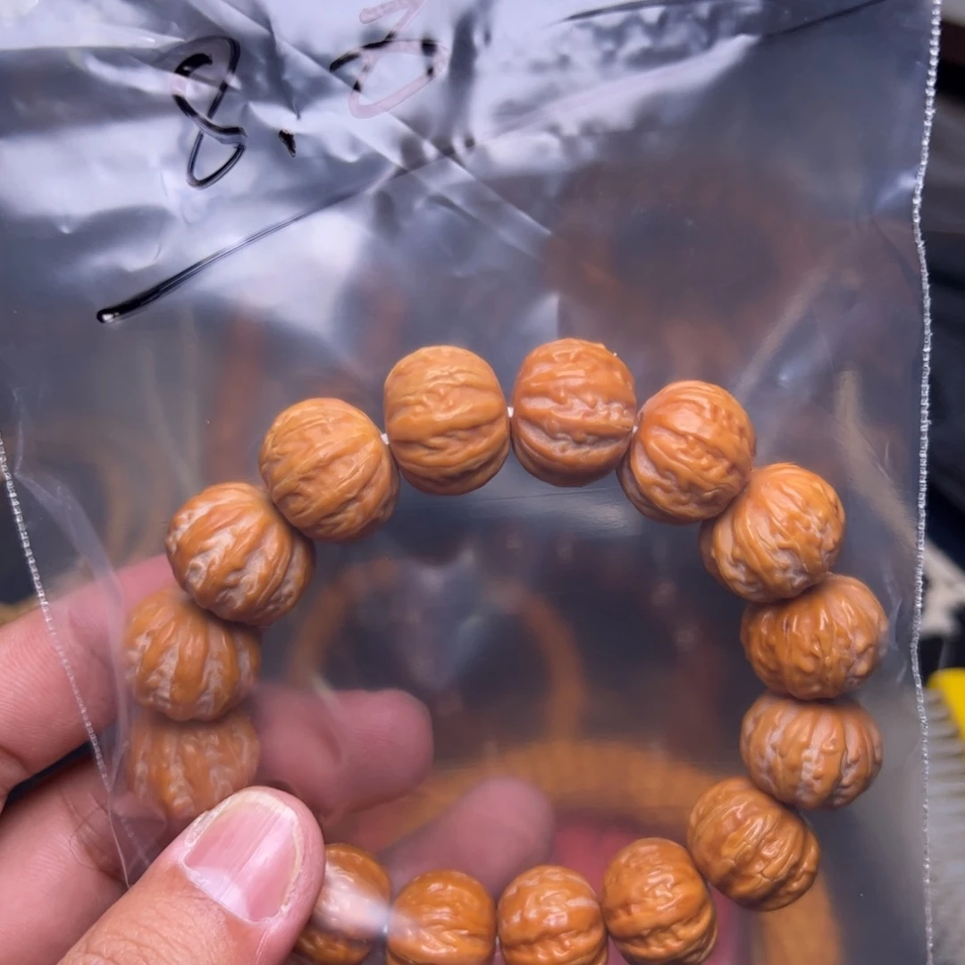 猴头核桃吊坠哦了咯