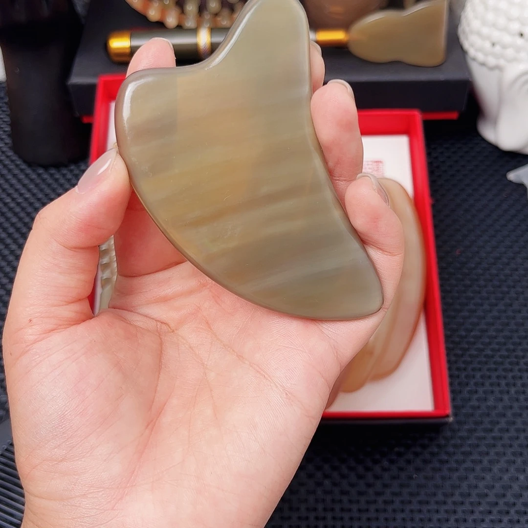 手工制作纯牛角梳子