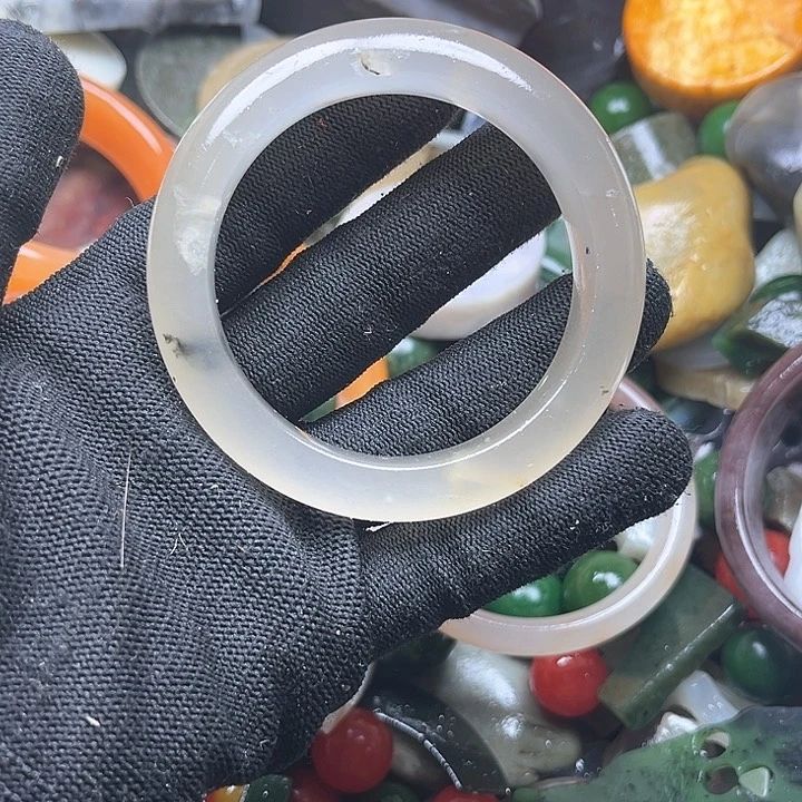 和田玉（糖玉）和田玉边角料9K金镶嵌空*