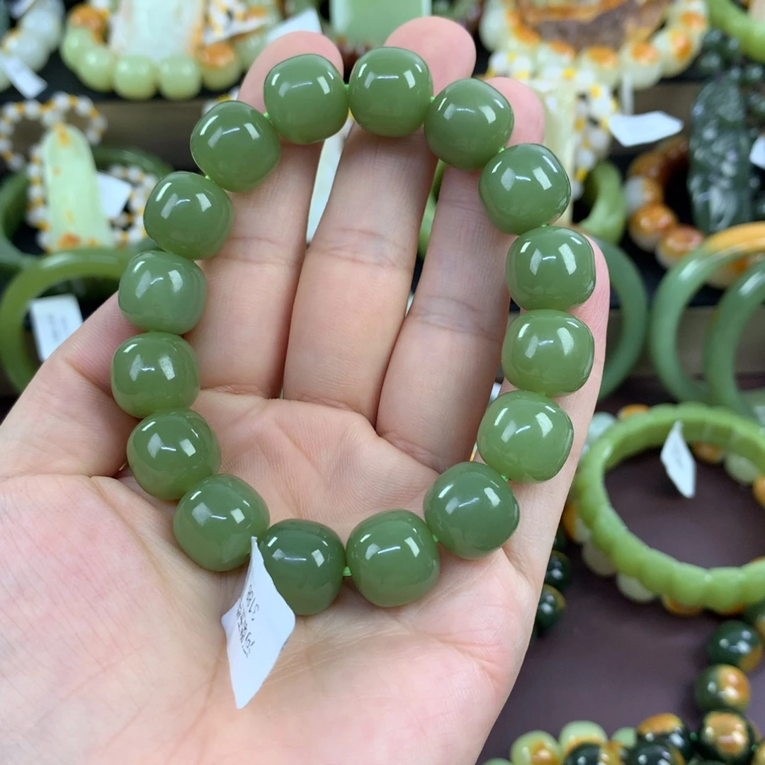 平***庸透闪石质玉未镶嵌手串