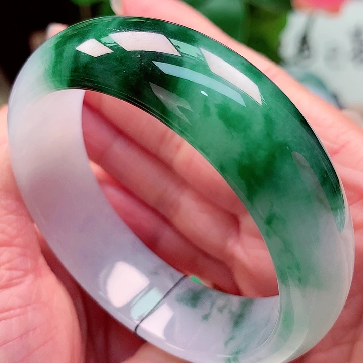 翡翠未镶嵌手镯天然翡翠手镯