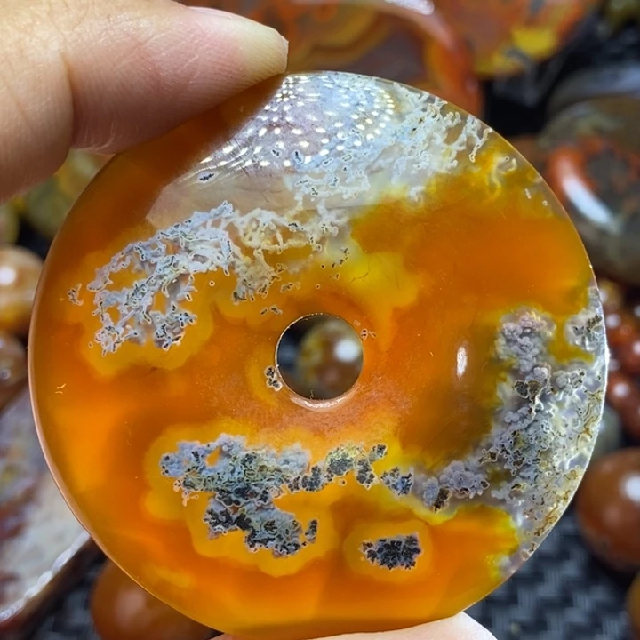 玛瑙/玉髓颈饰未镶嵌