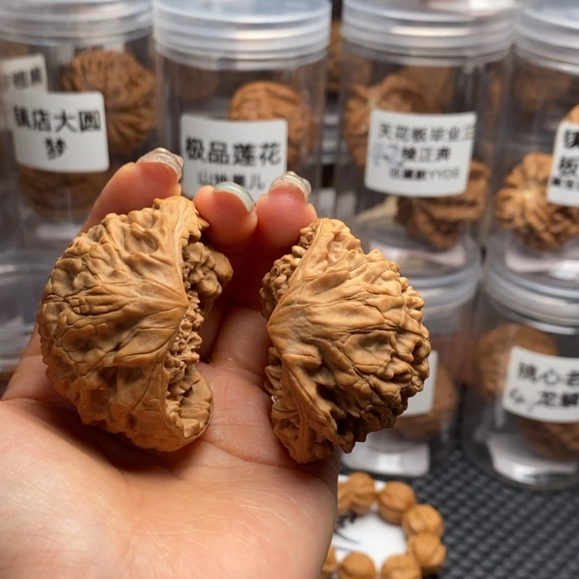 【闪购商品】文玩核桃吊坠聚宝盆蛇头48