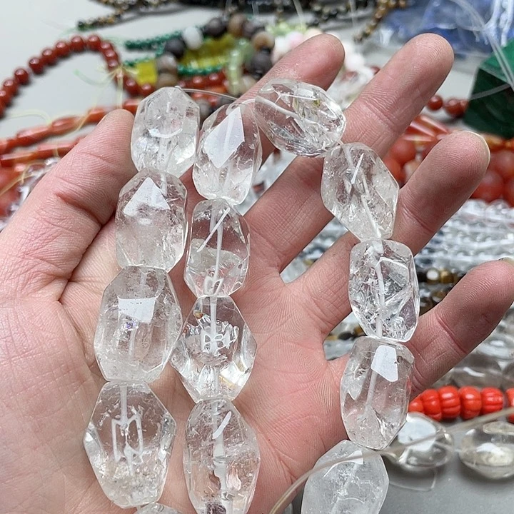 玛瑙/玉髓珠宝半成品未镶嵌王*一条白水晶