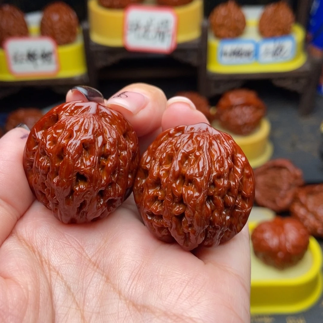 吊坠文玩核桃33虎头
