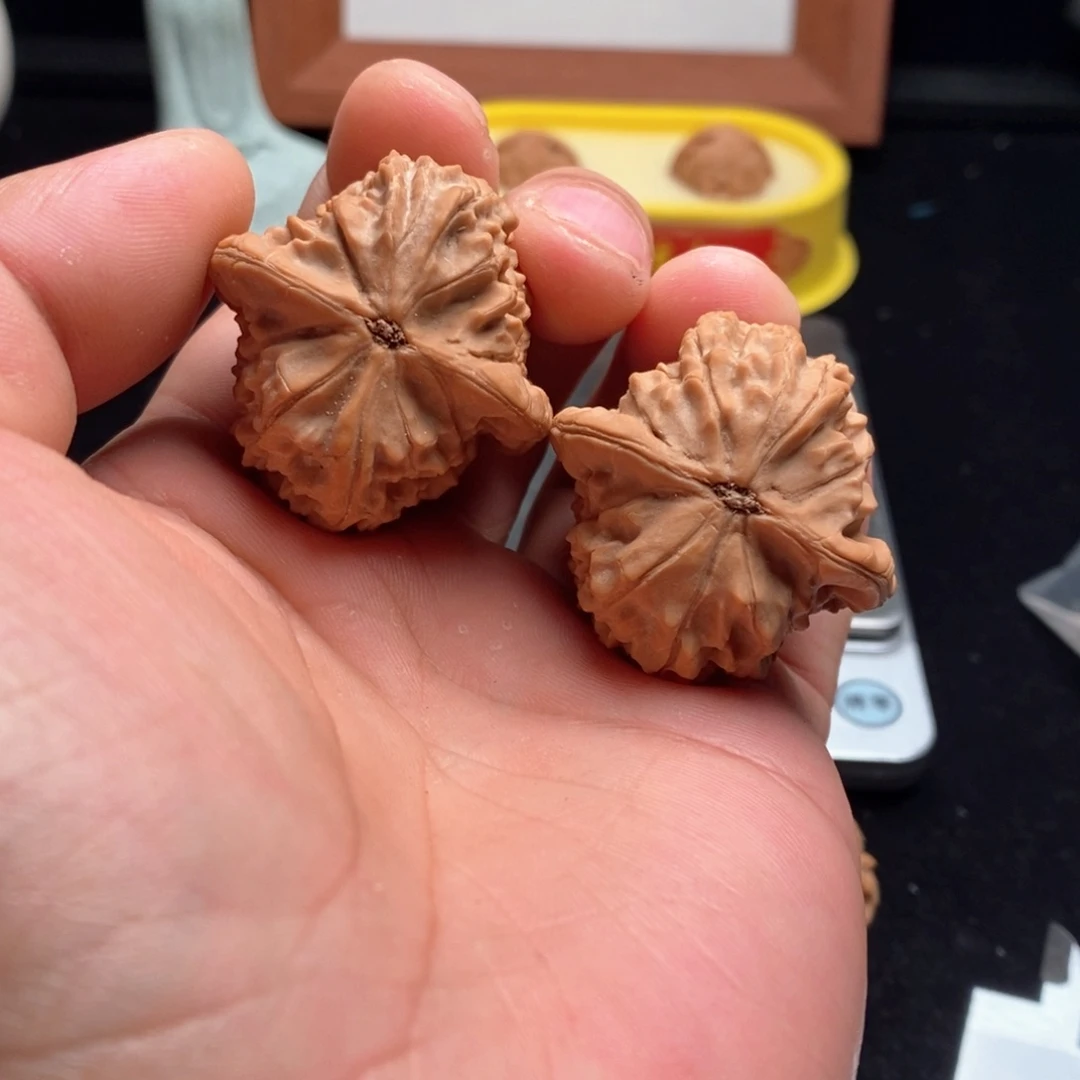 文玩核桃吊坠小***9马老四37