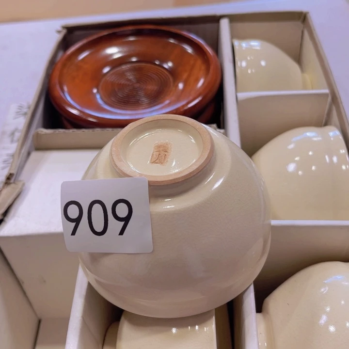 盖碗瓷器制作工艺精湛