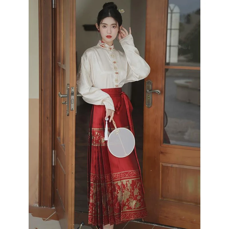上班通勤汉服2025秋冬款新中式国风女刺绣提花衬衫红色马