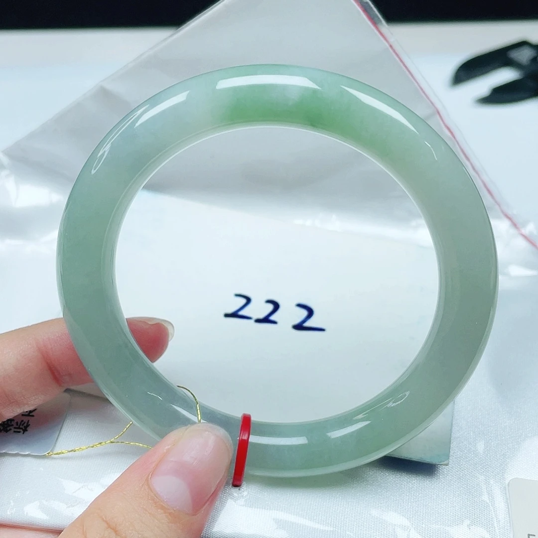 翡翠未镶嵌手镯（圆镯）圆条57