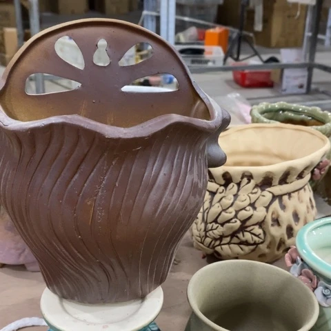 壁挂4棕色陶瓷有孔