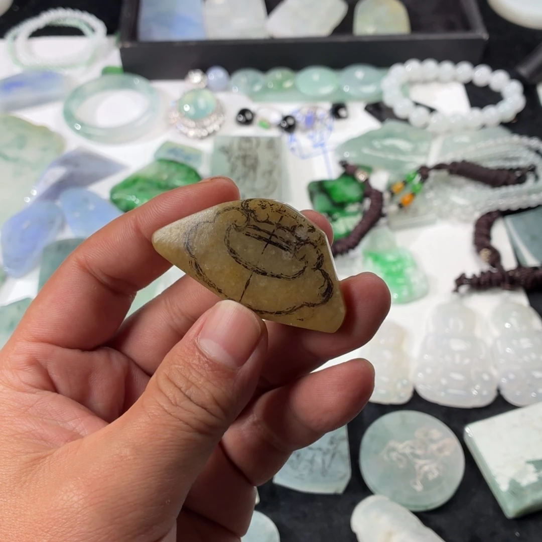 定制翡翠未镶嵌包工包料