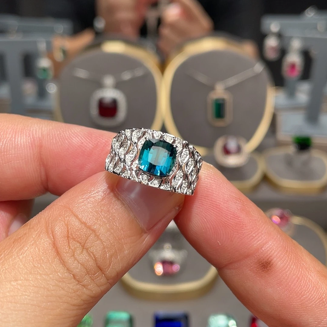 18K金镶嵌戒指碧玺2.47ct