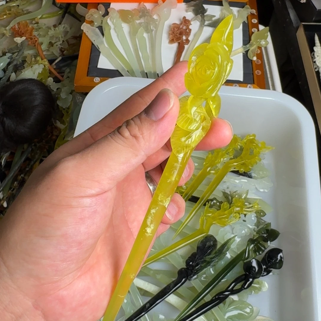 蛇纹石玉未镶嵌发饰