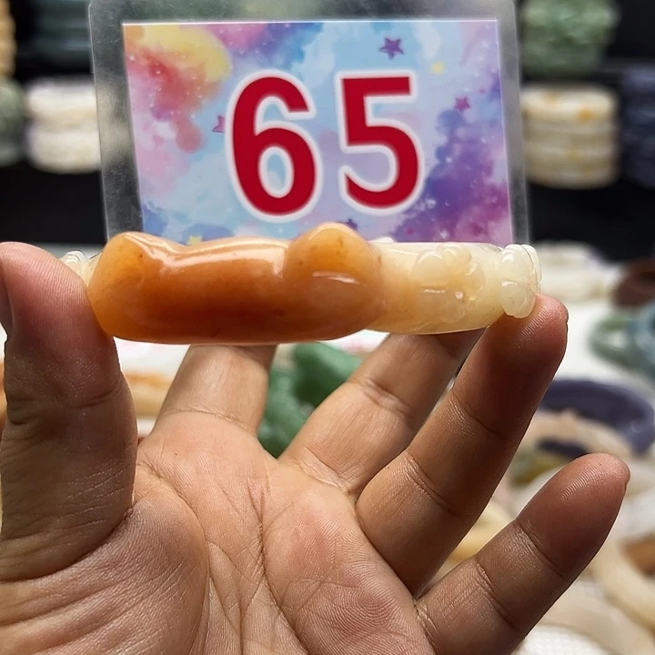 未镶嵌手镯石英岩玉
