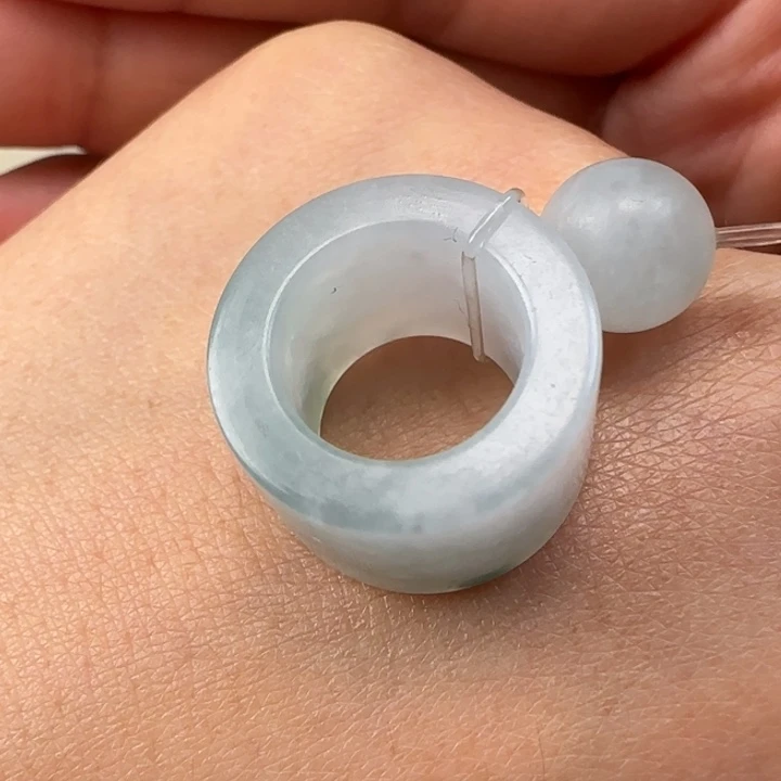 定制翡翠未镶嵌路路通