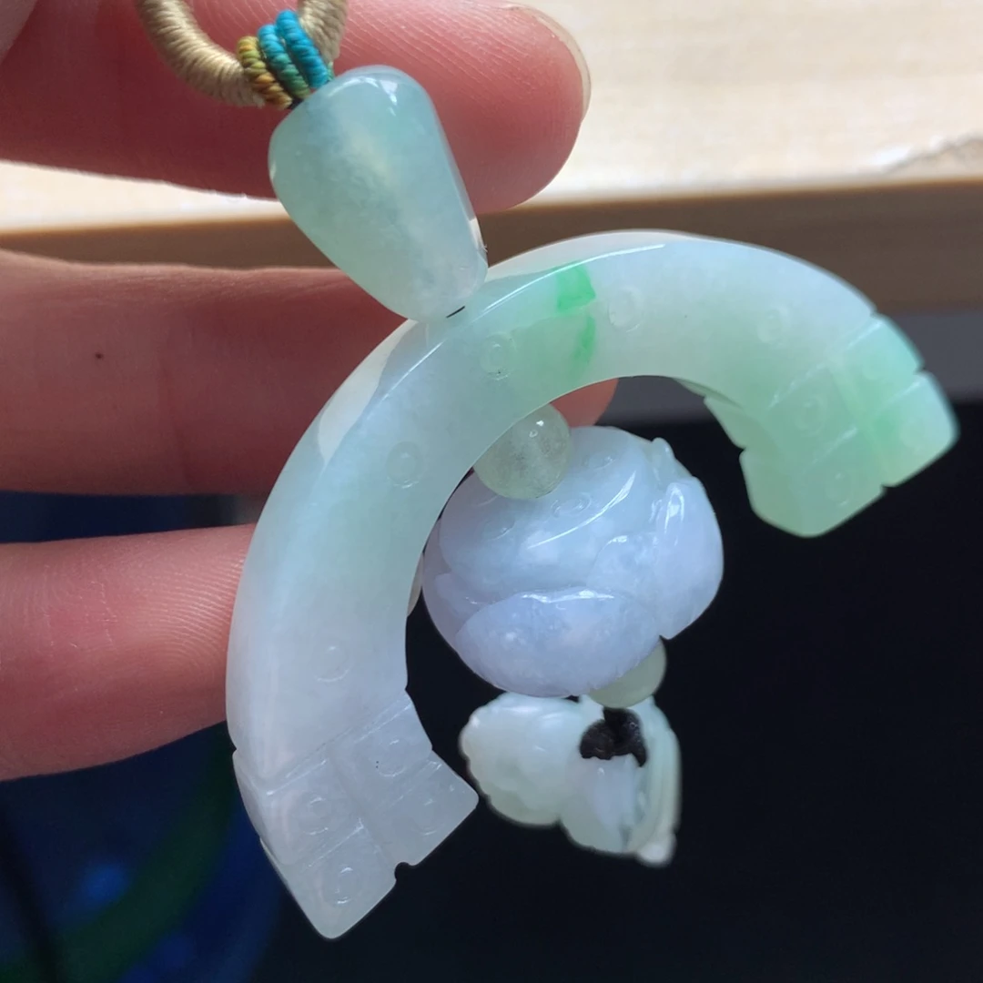 颈饰未镶嵌翡翠吊坠