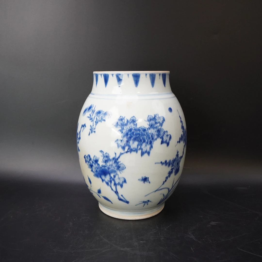 Lot.25100103明晚期青花花卉纹莲子罐 高：约26.2cm