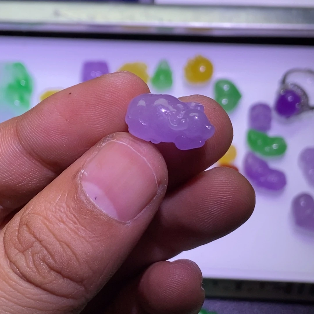 颈饰未镶嵌翡翠吊坠