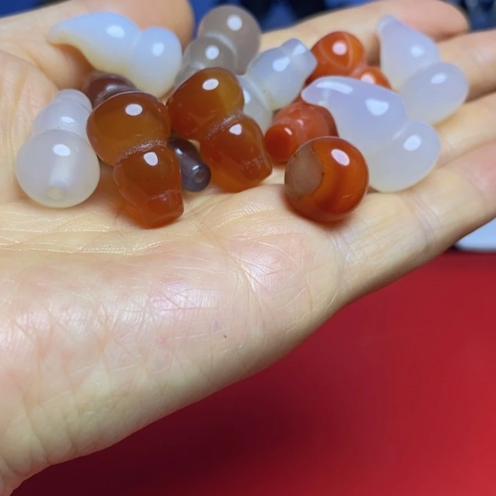 玛瑙/玉髓颈饰未镶嵌布**尚