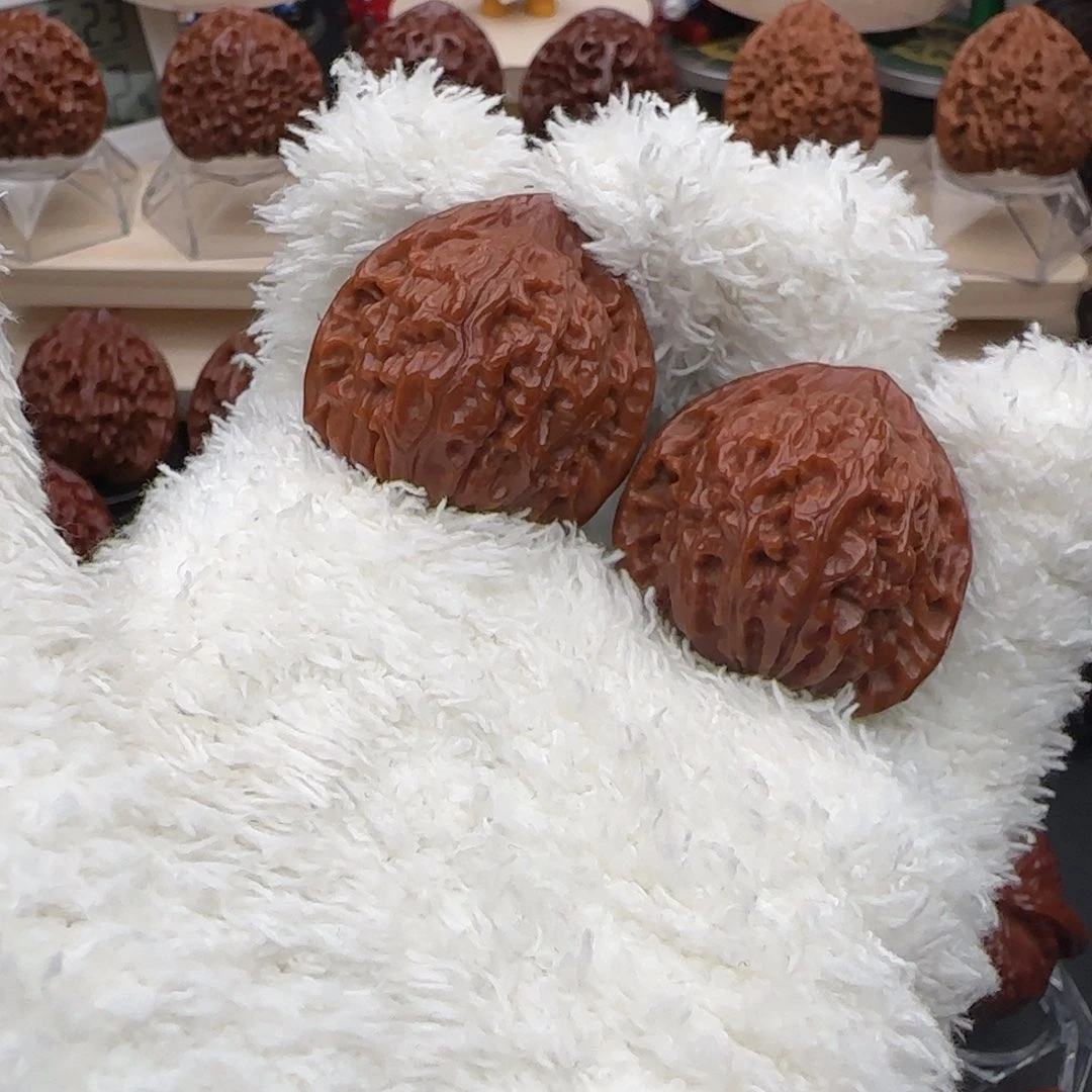 文玩核桃吊坠33全品金牛