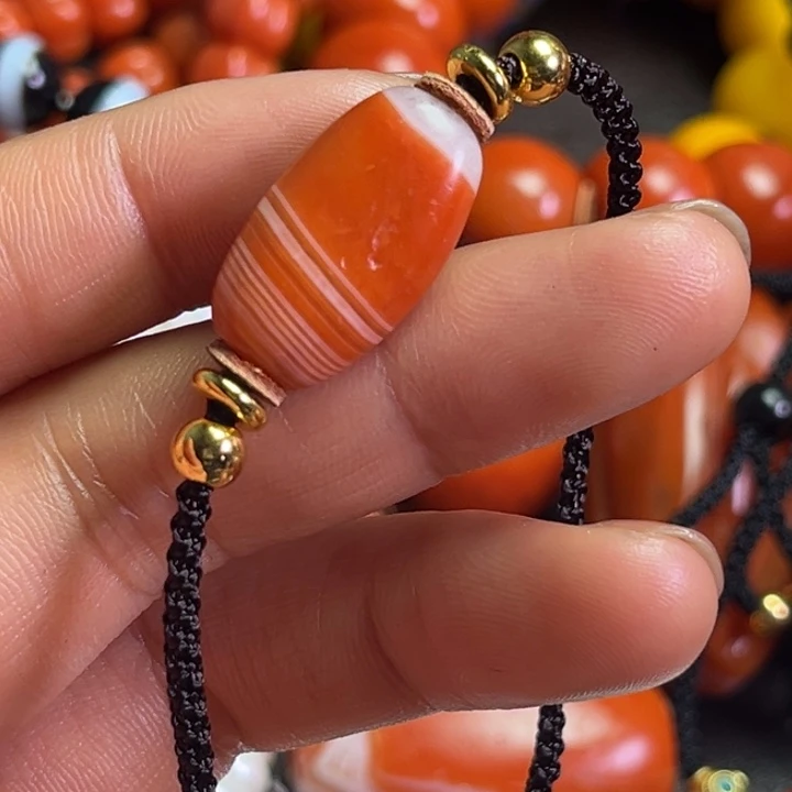 颈饰琉璃京****飞琉璃………..