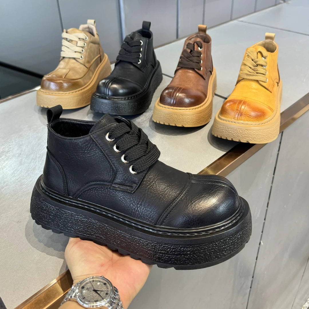 冬季男士中帮油蜡皮马丁靴加绒耐磨增高防滑底复古擦色英伦雪地靴